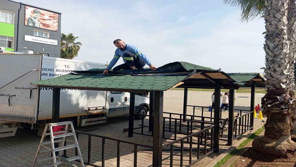 Mersin&rsquo;de park ve yeşil alanlarda bakım seferberliği
