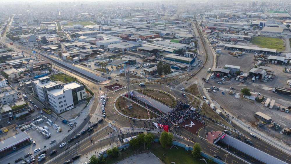 Mersin&rsquo;de Hal Katlı Kavşağı hizmete a&ccedil;ıldı
