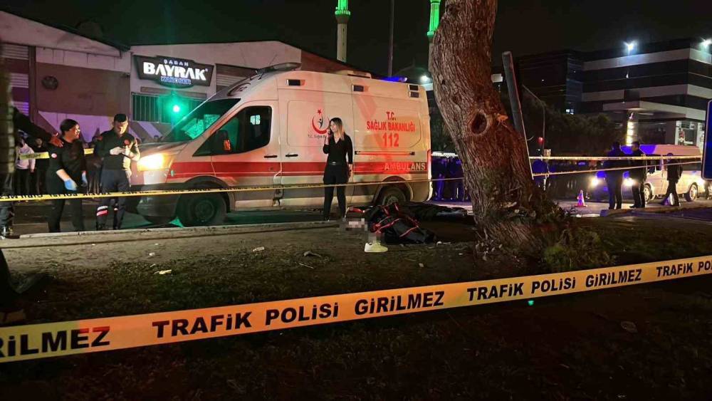 Mersin&rsquo;de 4 kişinin &ouml;ld&uuml;ğ&uuml; kazada aracın 149 kilometre hızla seyretti tespit edildi
