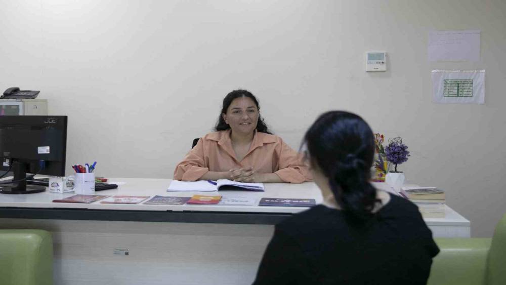 Mersin&rsquo;de kadınlara y&ouml;nelik destek hizmeti s&uuml;r&uuml;yor
