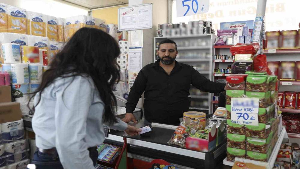 Halk Kart ile Mersin&rsquo;de hem vatandaşa hem esnafa destek
