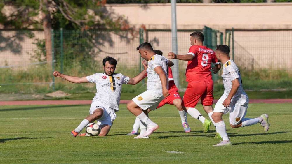 Tarsus&rsquo;ta k&ouml;yler arası futbol heyecanı başladı
