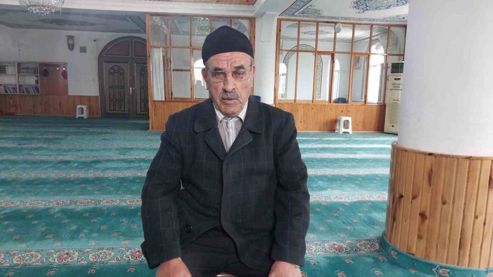 Mersin&rsquo;de 72 yaşındaki Osman amca hafız oldu
