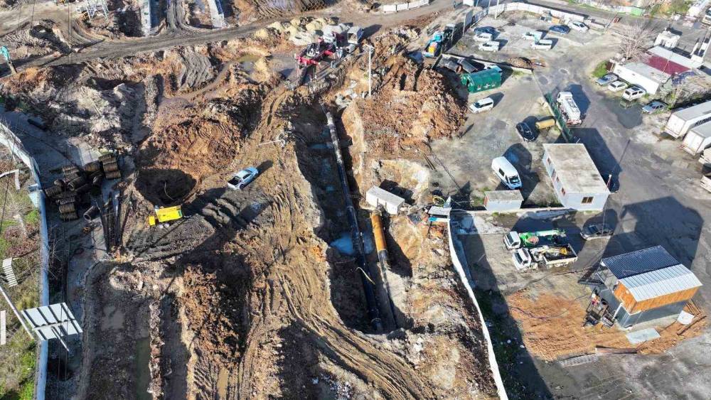 MESKİ ana i&ccedil;me suyu hattında deplase &ccedil;alışmasını tamamladı
