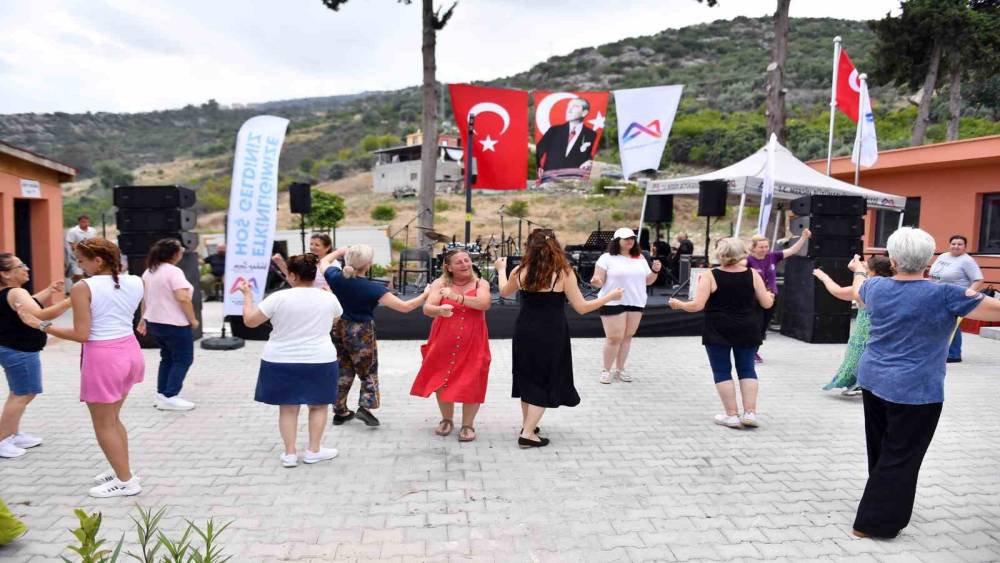 Mersin&rsquo;de k&ouml;y şenliği &uuml;retici kadınları buluşturdu

