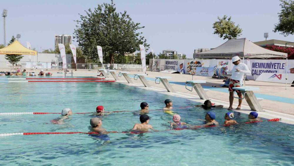 Mersin&rsquo;de &ouml;ğrenciler yaz tatilini dolu dolu ge&ccedil;irecek
