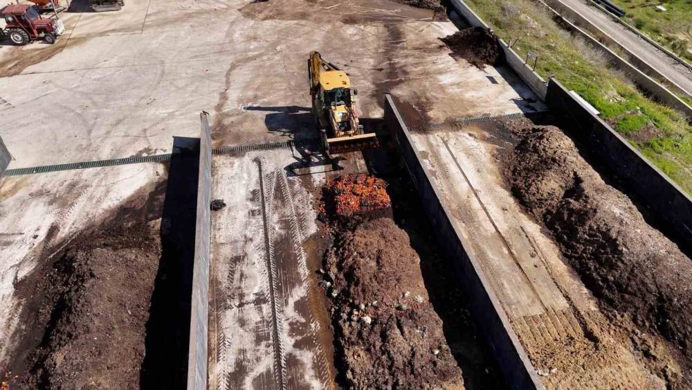 Mersin&rsquo;de 835 ton organik atık komposta d&ouml;n&uuml;şt&uuml;r&uuml;ld&uuml;
