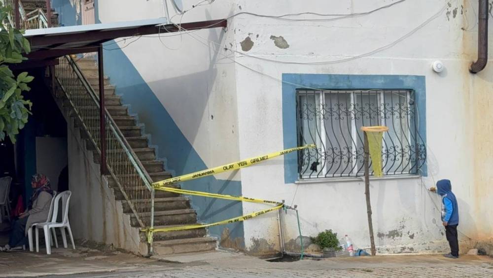 Mersin&rsquo;de 2 kardeşin &ouml;l&uuml;m nedenini &rsquo;toksikolojik ve histopatolojik&rsquo; inceleme belirleyecek
