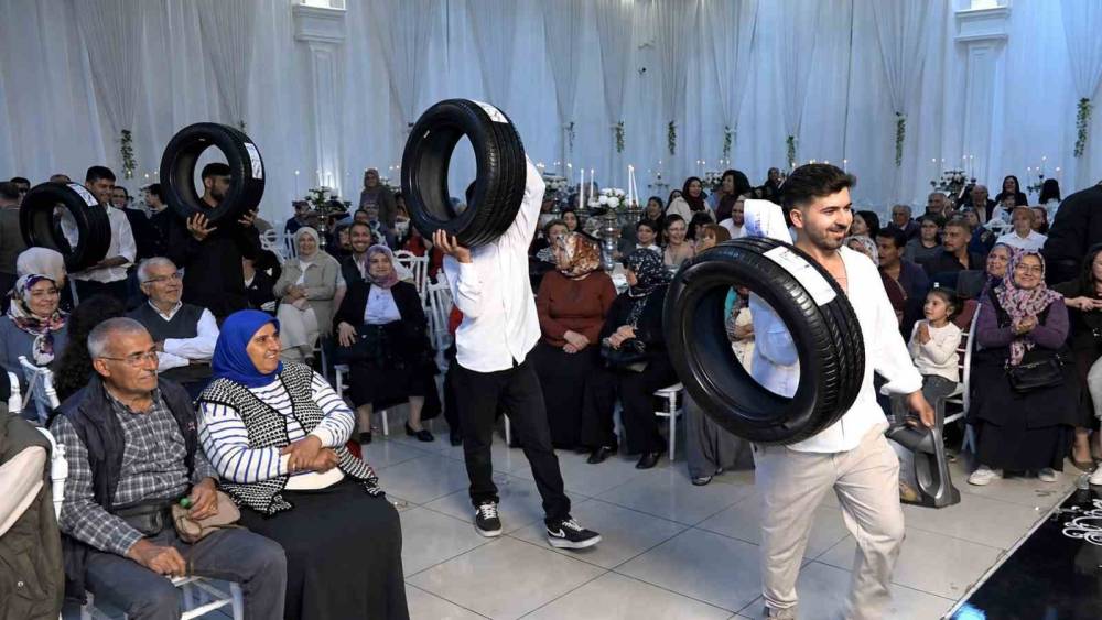Mersin&rsquo;de damada lastik ve motor yağı taktılar
