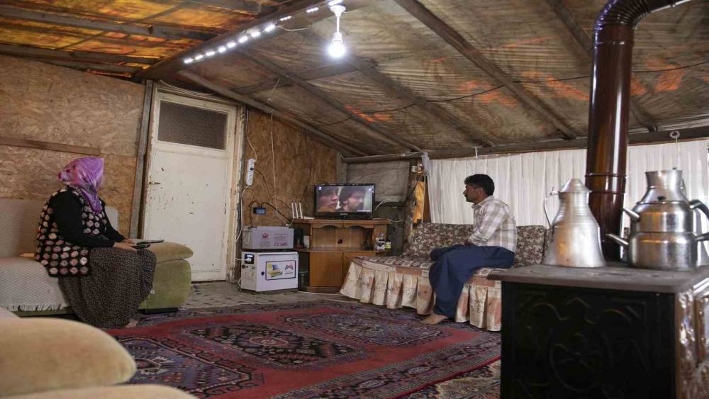 Yörük çadırları güneş enerjisiyle aydınlanıyor