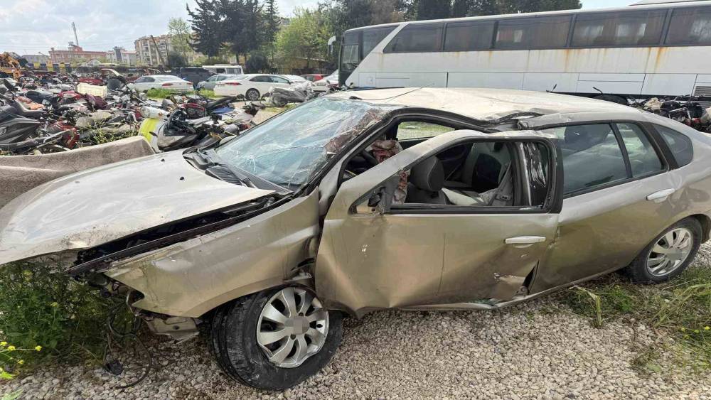 Tarsus&rsquo;ta feci kaza: 2 &ouml;l&uuml;, 2 yaralı
