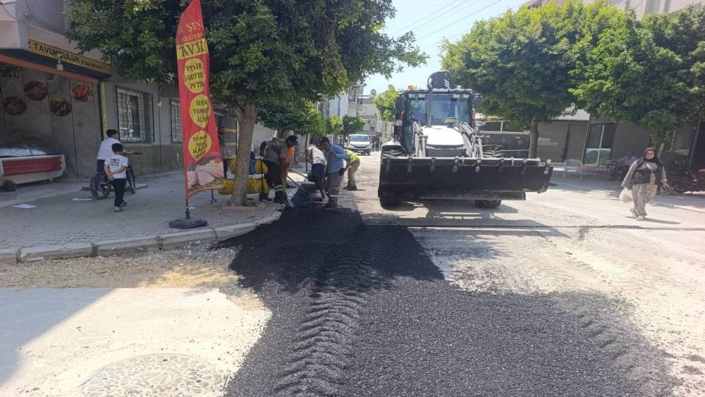 Akdeniz’de altyapı çalışmaları sonrası bozulan yollar asfalt