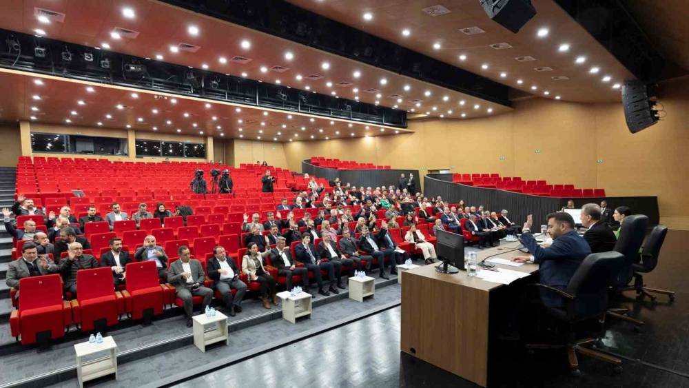 Başkan Seçer’den maraton ve yılbaşı pazarı çağrısı
