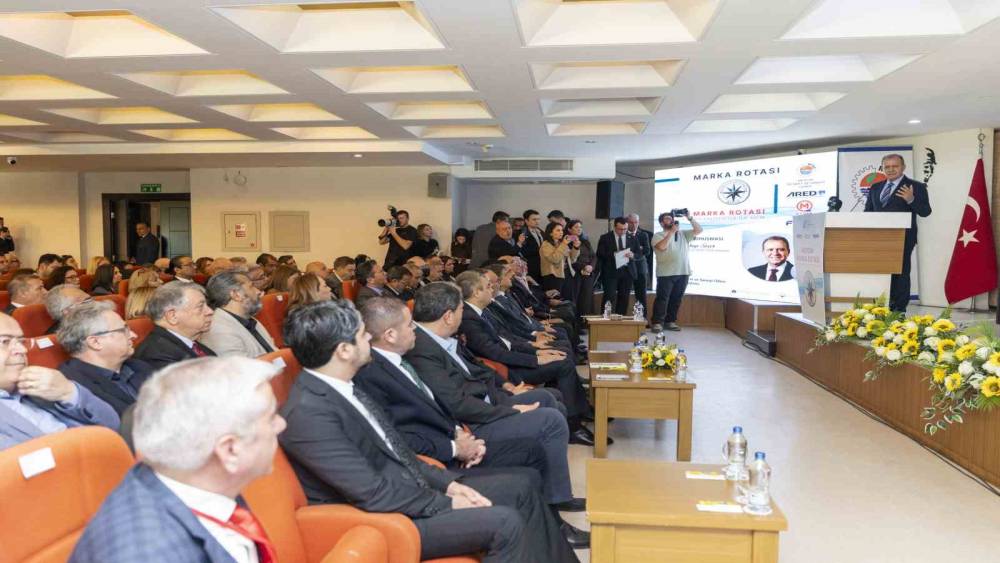 Mersin&rsquo;in marka yolculuğu masaya yatırıldı
