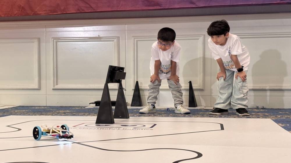 Mersinli &ouml;ğrenciler robotik yarışmasında T&uuml;rkiye derecesi yaptı
