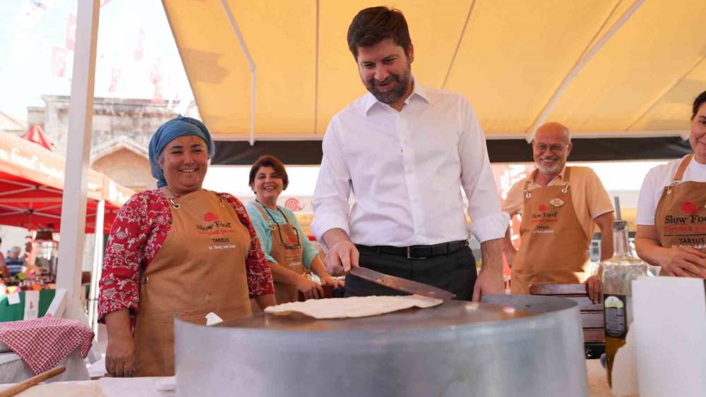 Başkan Boltaç, Tarsus Festivalinde üreticilerle buluştu
