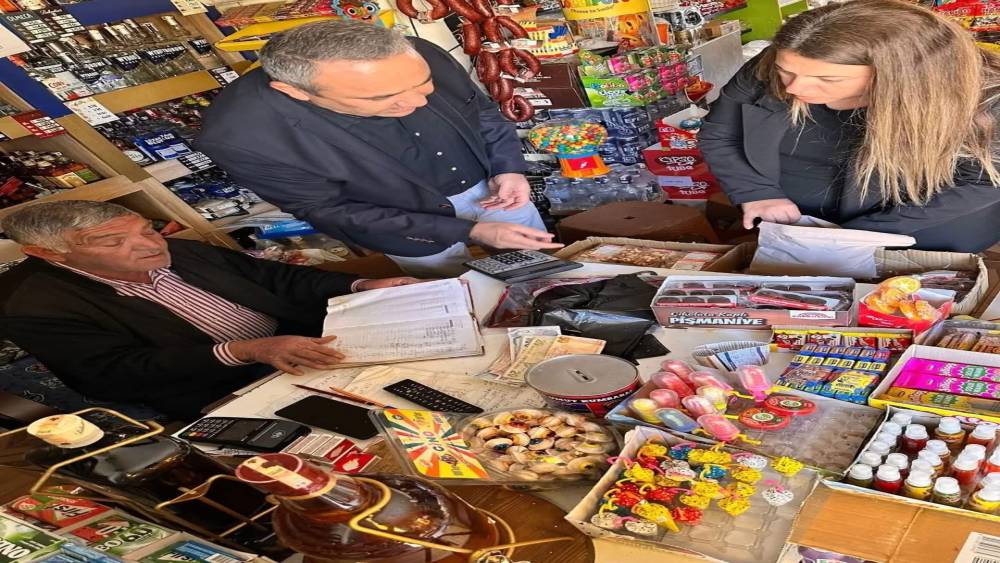 Bozyazı&rsquo;da &ouml;ğrenciler defteri geleneğini s&uuml;rd&uuml;rd&uuml;
