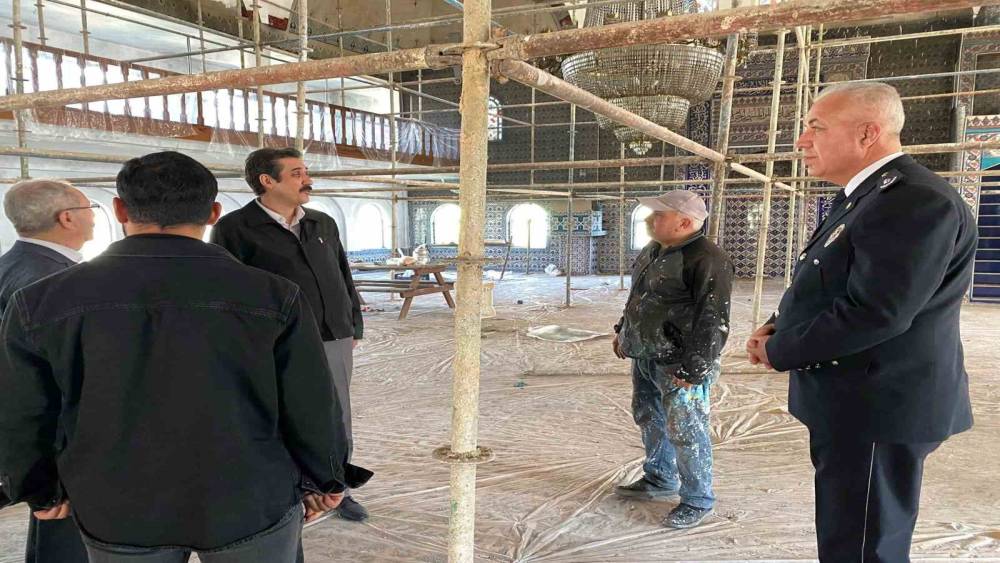 Bozyazı&rsquo;da yangında zarar g&ouml;ren camide &ccedil;alışmalar devam ediyor
