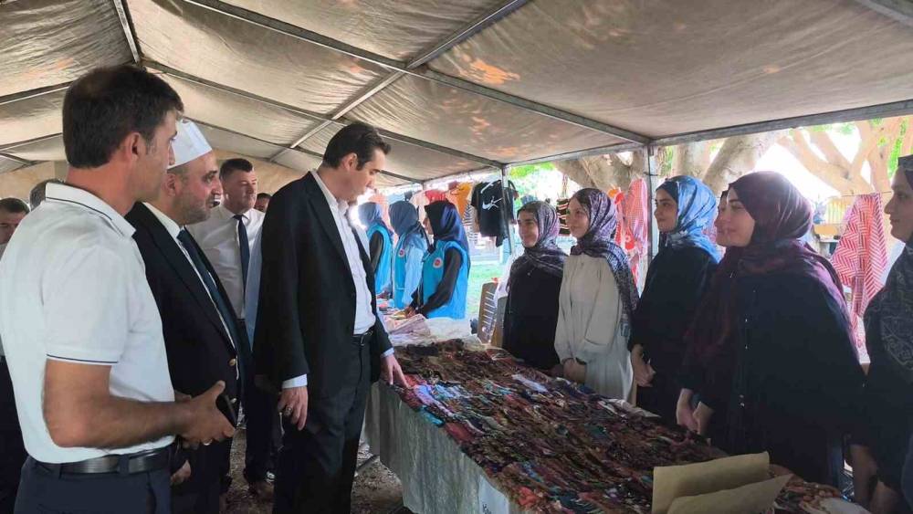 Bozyazı&rsquo;da Kur&rsquo;an Kursu &ouml;ğrencileri i&ccedil;in hayır &ccedil;arşısı a&ccedil;ıldı
