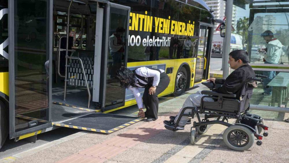 Mersin&rsquo;de &ouml;zel bireyler i&ccedil;in &lsquo;engelsiz ulaşım&rsquo; uygulaması hayata ge&ccedil;irildi
