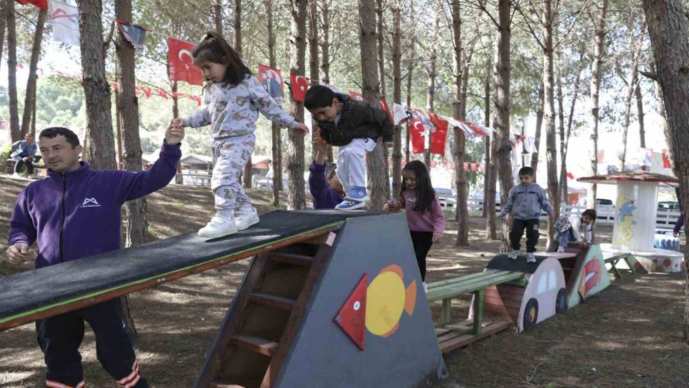 Tarsus Gen&ccedil;lik Kampında &uuml;&ccedil; kuşak bir araya geldi

