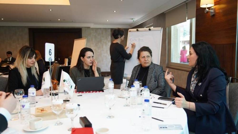 Mersin B&uuml;y&uuml;kşehir Belediyesi kadın dostu kentler &ccedil;alıştayında yer aldı
