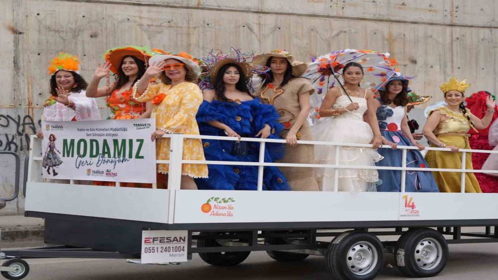 Tarsus Belediyesine Portakal &Ccedil;i&ccedil;eği Festivalinde &ouml;d&uuml;l

