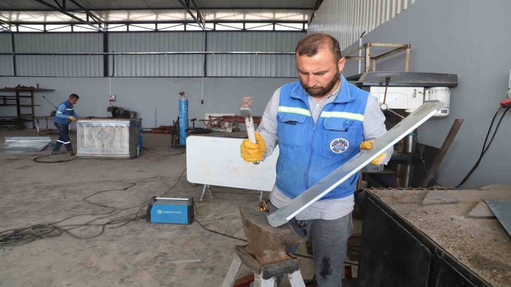 Akdeniz&rsquo;de eski konteynerler yenilenerek hizmete kazandırılıyor
