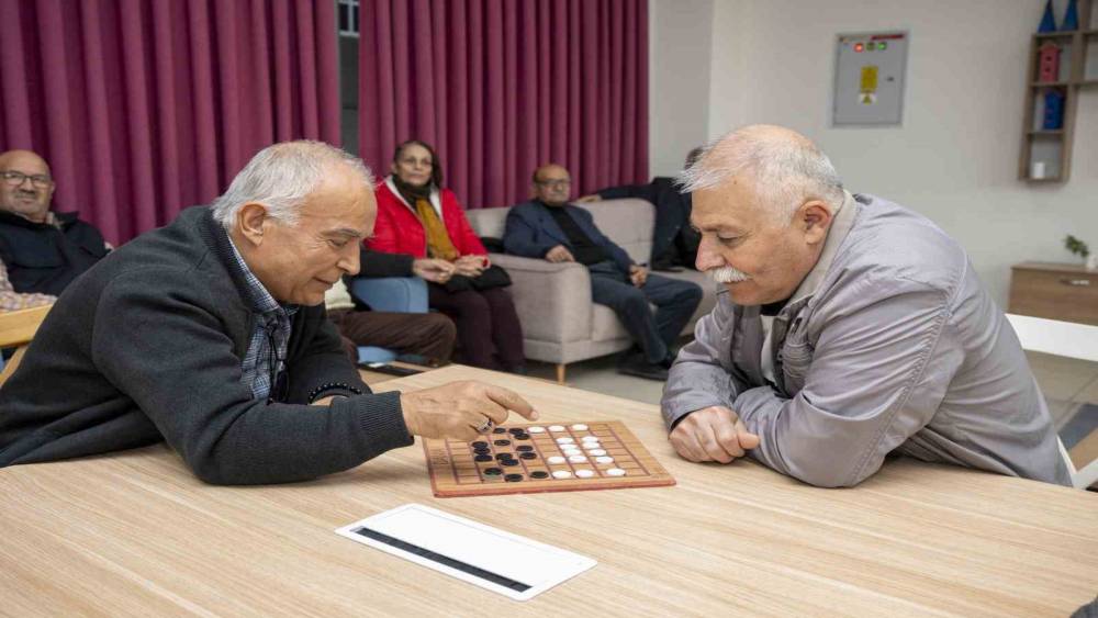 Mersin&rsquo;deki emekli evleri, emeklilerin ikinci adresi oldu
