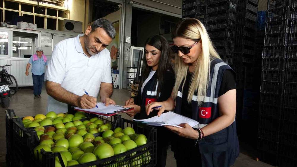 Mersin&rsquo;de gıda denetimleri bayram &ouml;ncesi sıklaştırıldı
