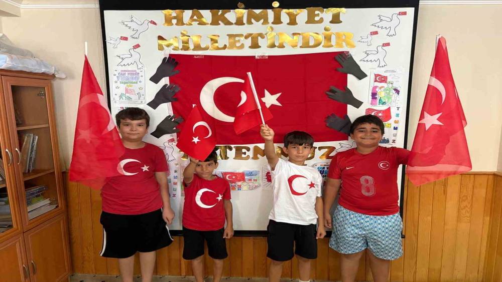 Anamur&rsquo;da Yaz Kur&rsquo;an Kursu &ouml;ğrencilerine 15 Temmuz ruhu anlatıldı
