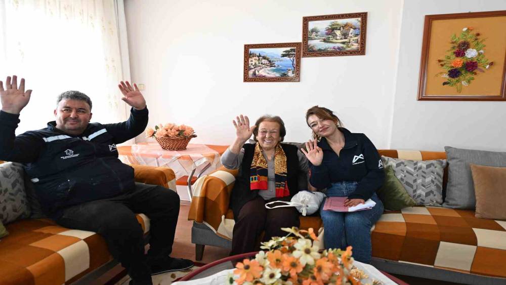 Mersin&rsquo;de yaşlılara evde bakım ve sosyal destek hizmeti
