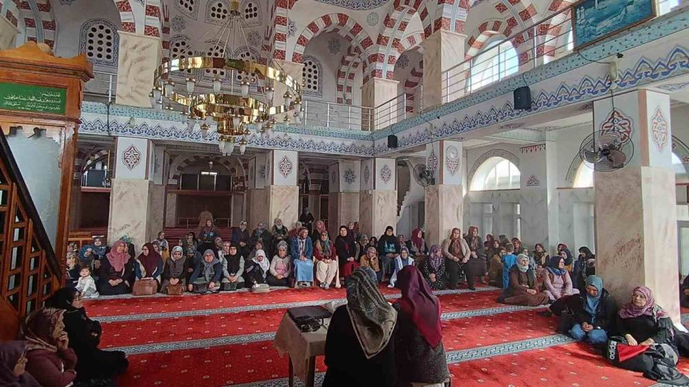 Anamur&rsquo;da hanımlara &ouml;zel Kadir Gecesi programı
