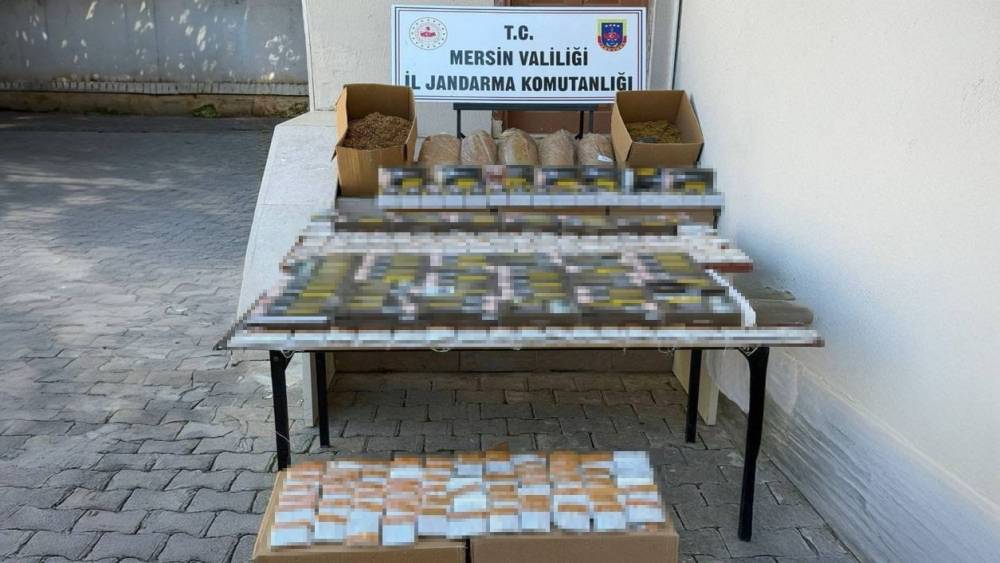 Mersin&rsquo;de 2 ş&uuml;pheli binlerce ka&ccedil;ak makaronla yakalandı
