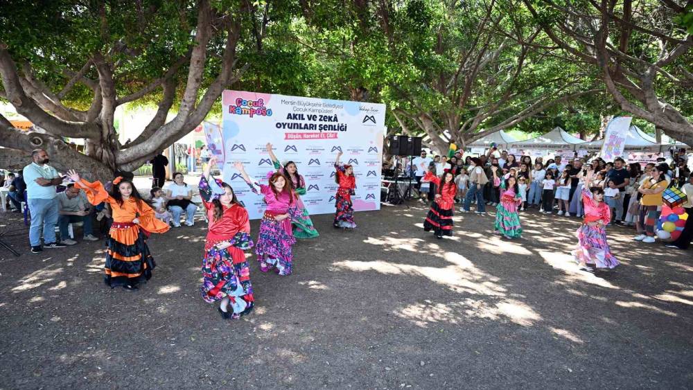Mersin&rsquo;de &ccedil;ocuklar akıl ve zeka oyunları şenliğinde buluştu
