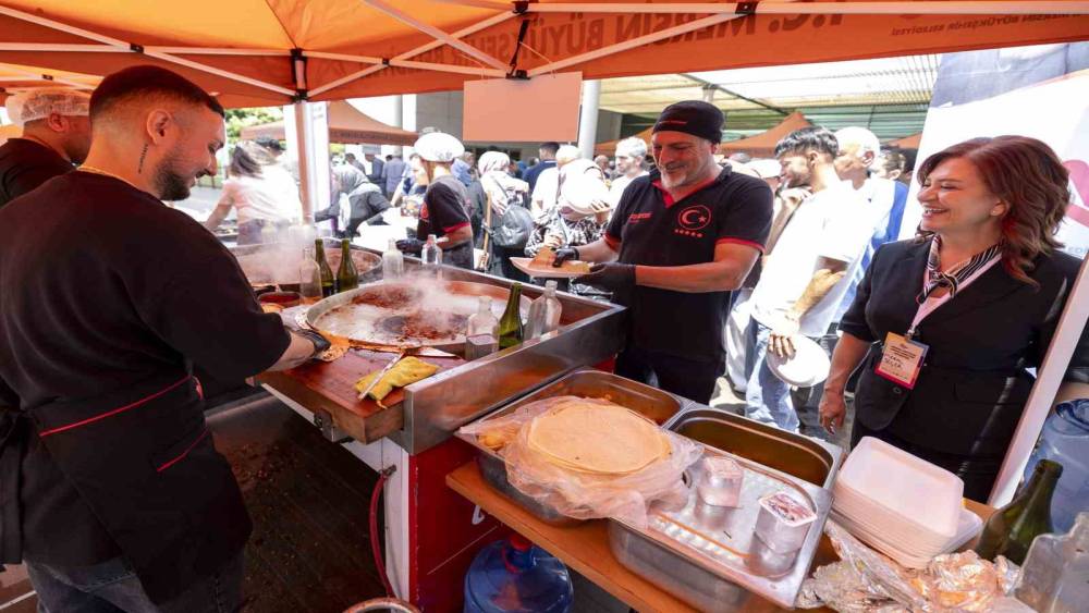 Mersin&rsquo;in tescilli lezzetleri masaya yatırıldı
