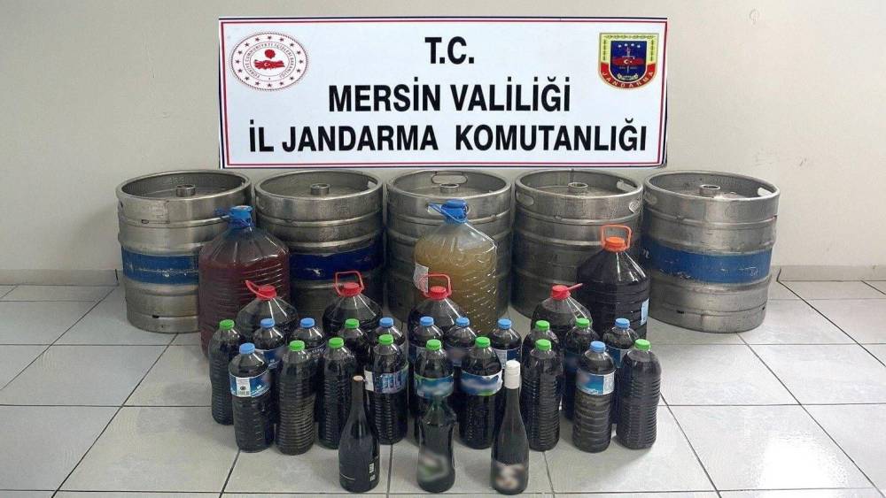 Mersin&rsquo;de 685 litre sahte i&ccedil;ki ele ge&ccedil;irildi
