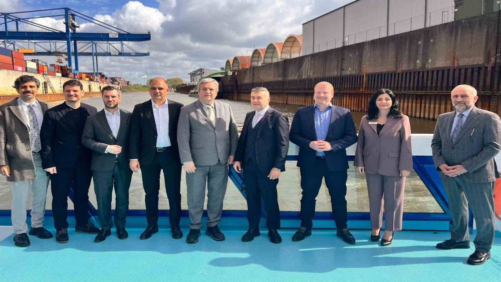 T&uuml;rkiye lojistikte yeni oyun kuruyor: Mersin-Filyos-Rotterdam hattı
