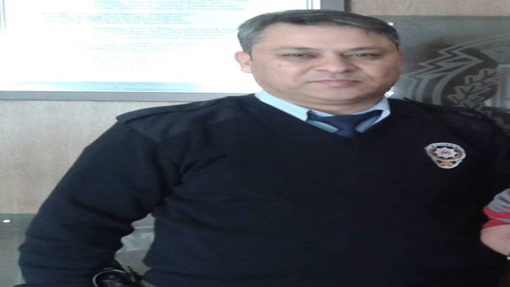 Evinde kalp krizi ge&ccedil;iren polis memuru hayatını kaybetti
