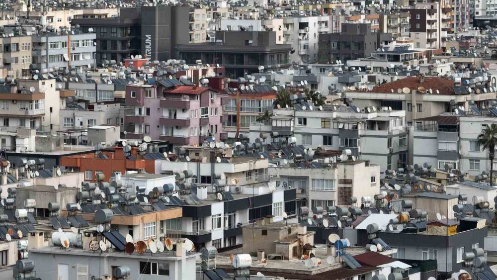 Mersin g&uuml;neş enerjisi ile ısınıyor
