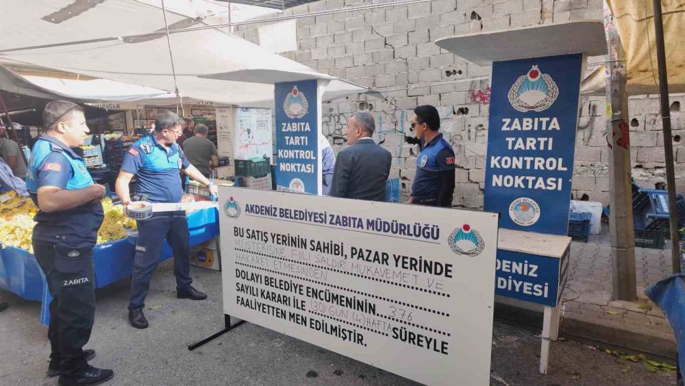 Mersin’de müşterisine hakaret eden pazar esnafına 30 gün faaliyetten men cezası
