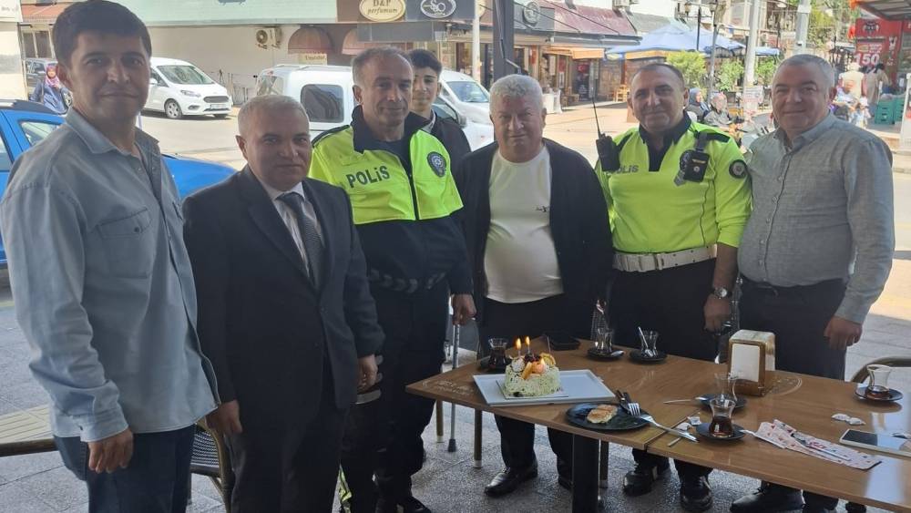 Mersin&rsquo;de 28 yıllık polis memuru telsizden veda etti
