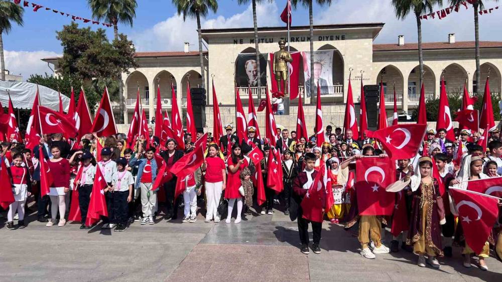 Mersin&rsquo;de 23 Nisan coşkuyla kutlandı
