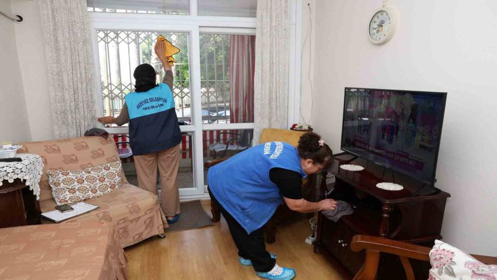 Akdeniz Belediyesinden g&ouml;n&uuml;lleri ısıtan bayram hediyesi
