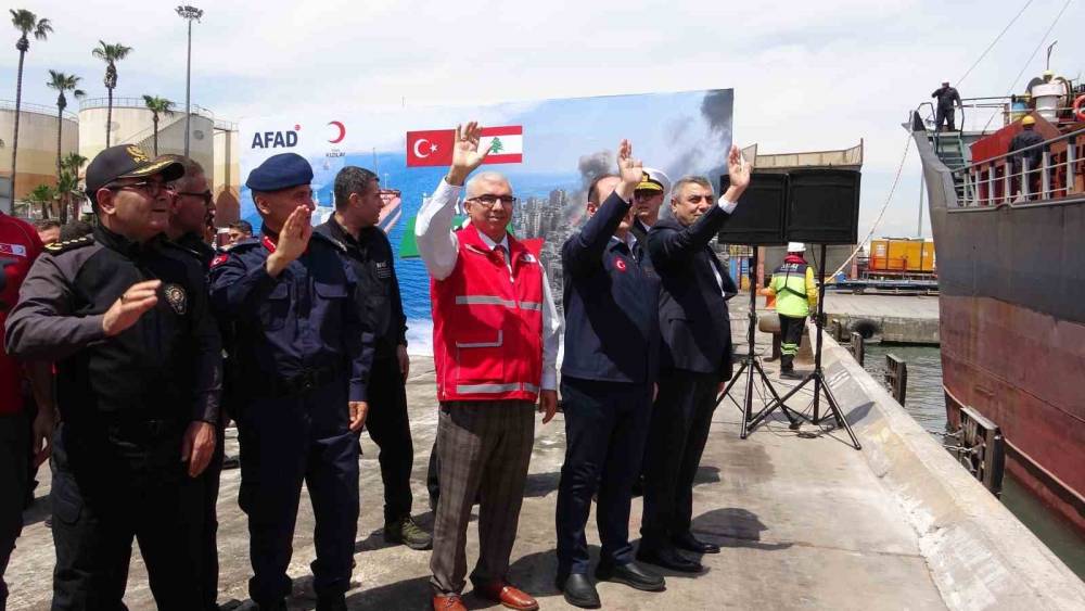 Mersin Limanı&rsquo;ndan L&uuml;bnan&rsquo;a 730 tonluk insani yardım yola &ccedil;ıktı
