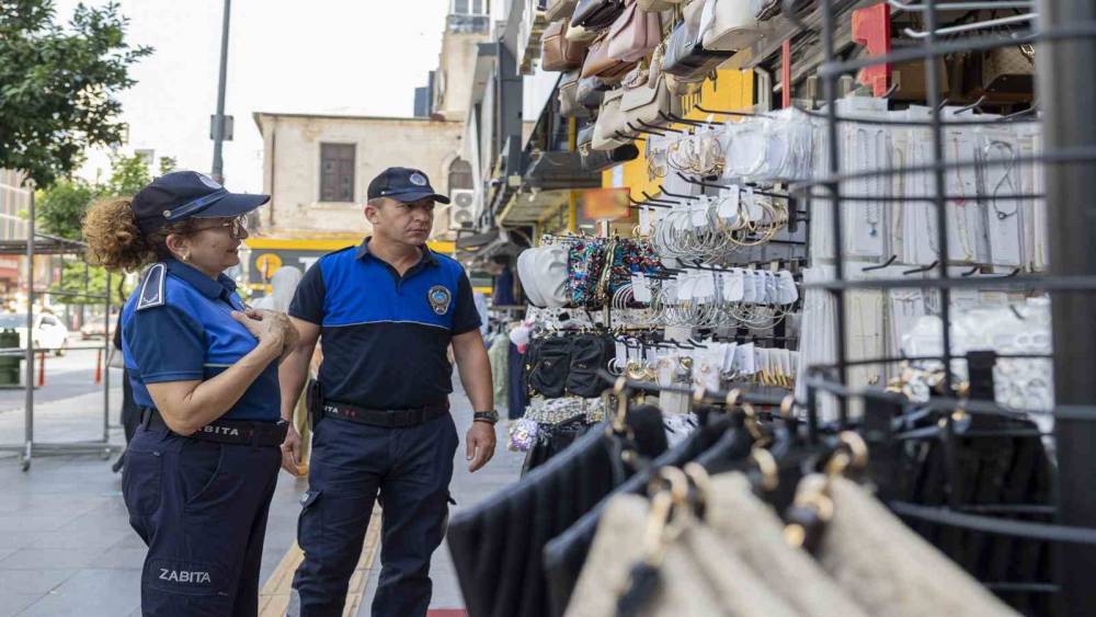 Mersin&rsquo;de kaldırım işgallerine sıkı denetim
