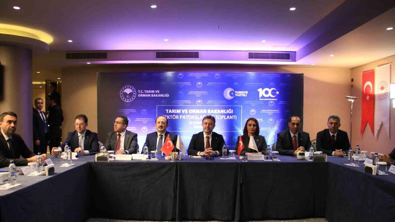 Tarım Orman Bakanı Yumaklı, tarım sektörü temsilcileri ile bir araya geldi