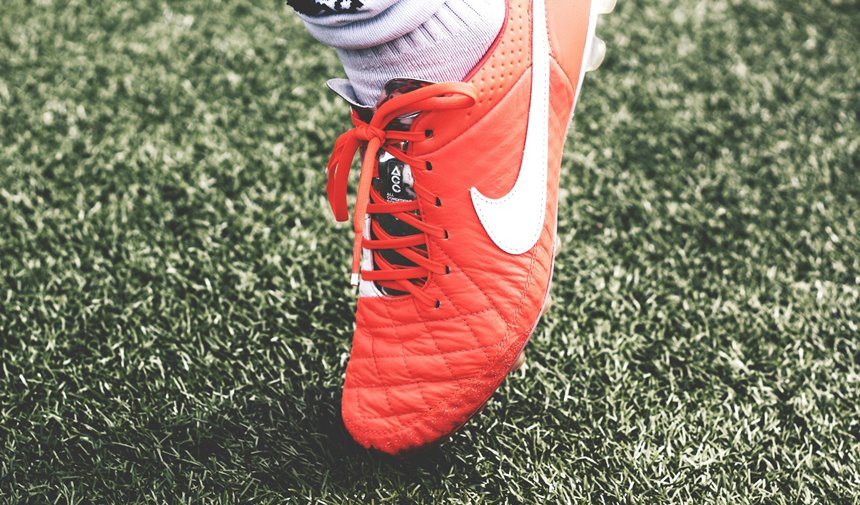 Futbolun Büyüsü Ayaklarınızda: En İyi Krampon Seçimi Nasıl Yapılır?