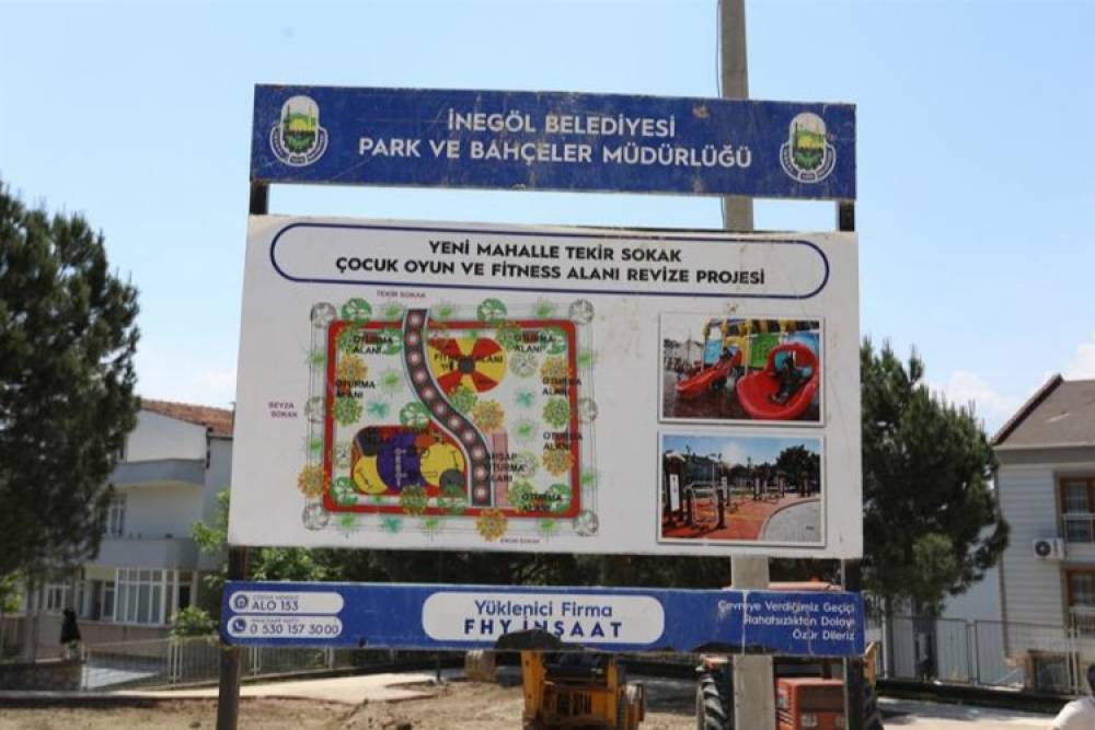 Bursa İneg&ouml;l'de eskiyen parklar yenileniyor