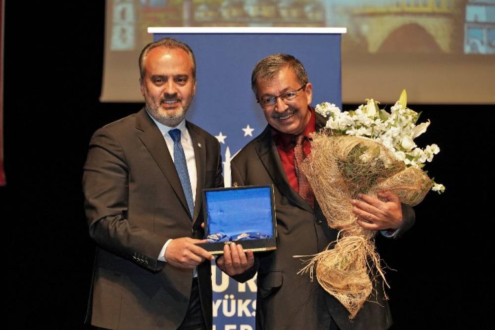 Bursa B&uuml;y&uuml;kşehir'de hizmet i&ccedil;i eğitimlere devam